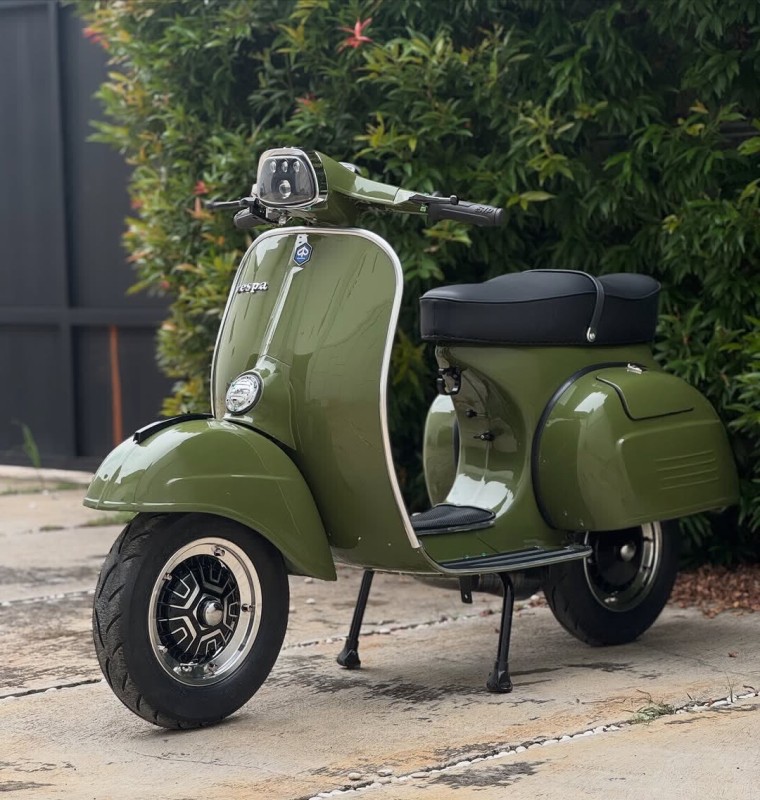 ???? Vespa Sprint 150 personnalisée – restauration complète, carte grise collection, luberon , Provence 