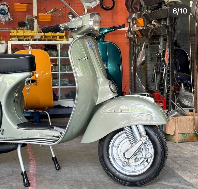 vespa sprint 150cc , carte grise de collection, restauration complète personnalisée, Paris 