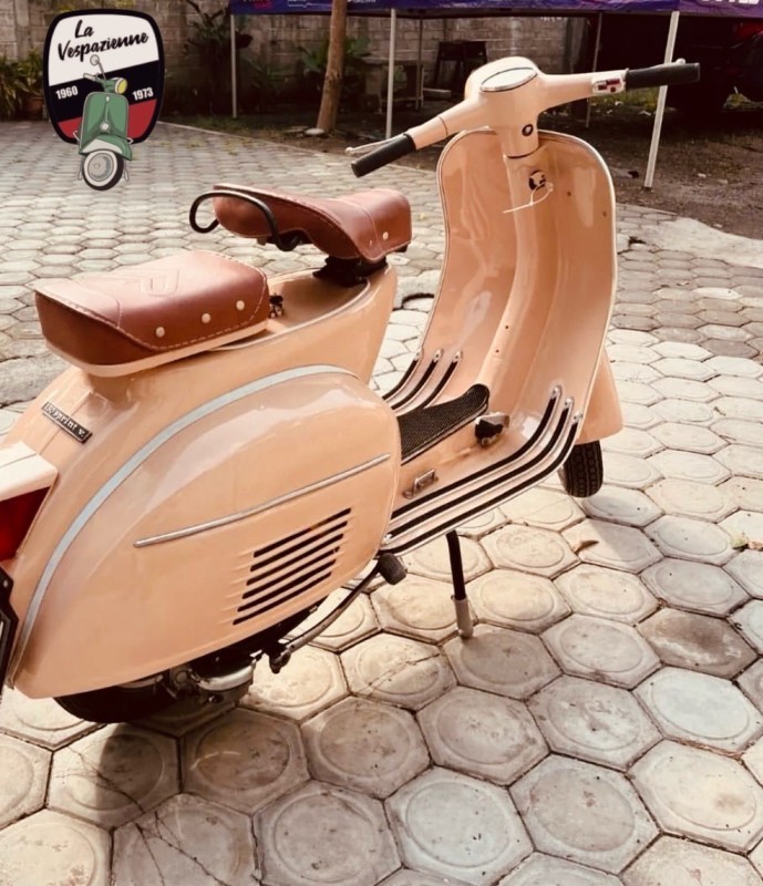 vespa sprint 1970 entièrement restaurée, proche de Bordeaux, carte grise française de collection, commande personnalisée 