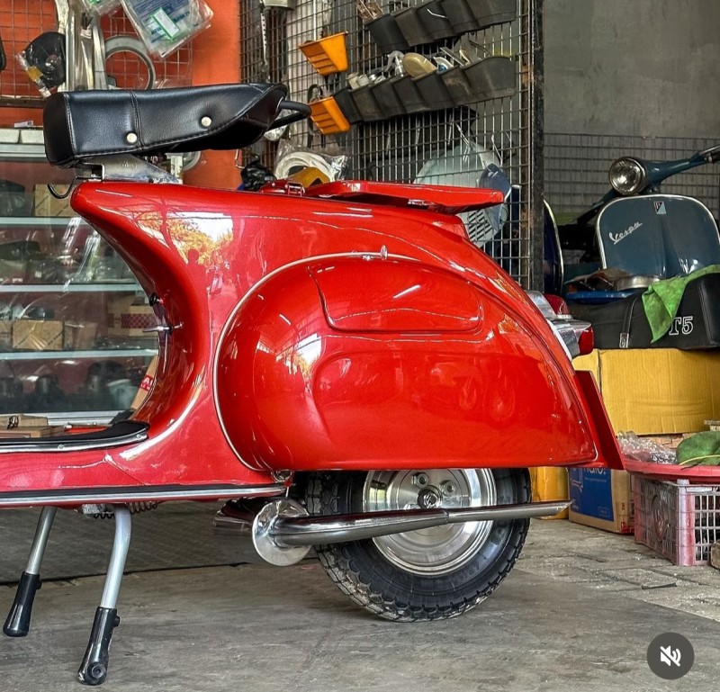 vespa VBB 150cc  entièrement restaurée, personnalisée, certificat d’authenticité, carte grise de collection, proche de saumur 