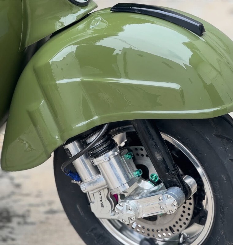 ???? Vespa Sprint 150 personnalisée – restauration complète, carte grise collection, luberon , Provence 