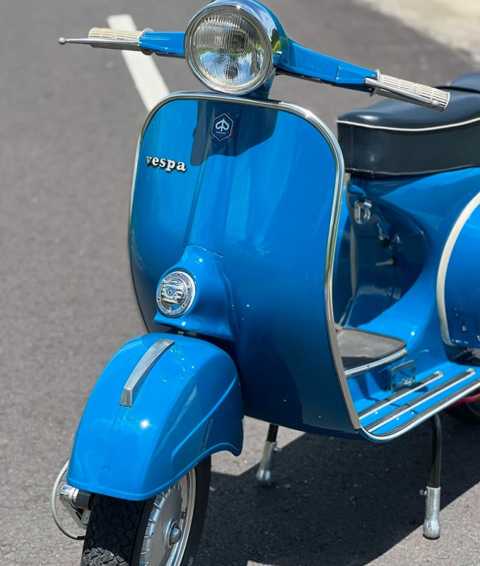 vespa sprint 150cc , 1971, restauration complète, carte grise collection, proche de Genève 