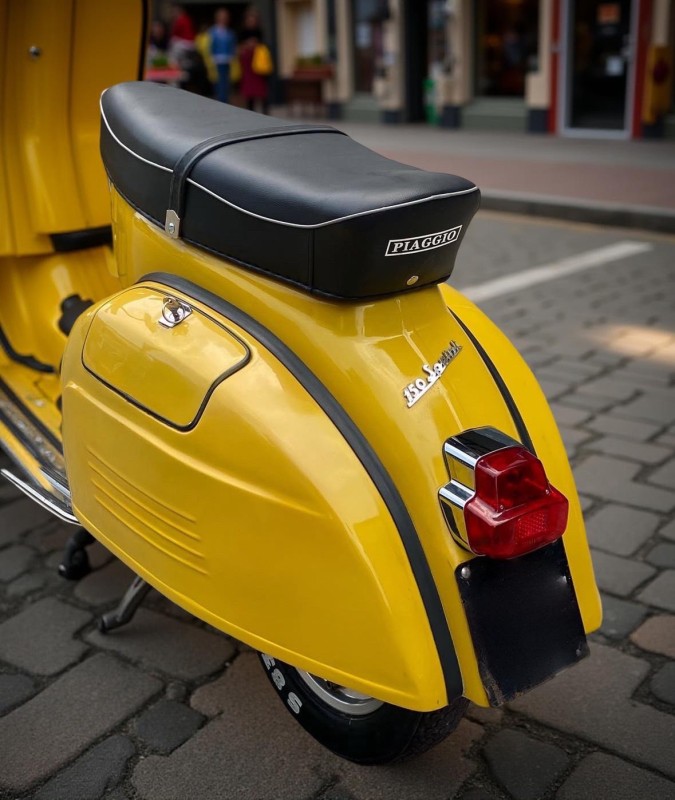 vespa sprint 1969 , restauration complète, carte grise collection, proche de Grenoble 