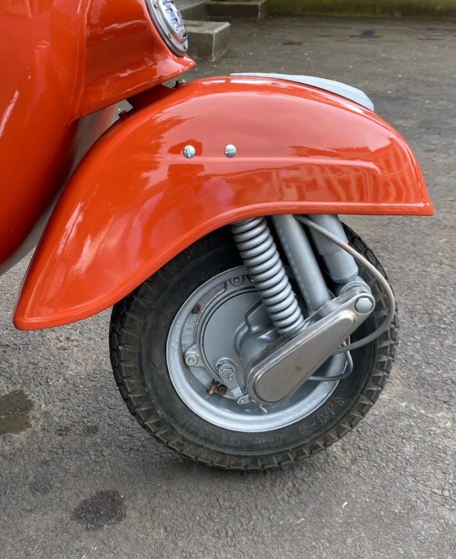 vespa super 150 , restauration complète, carte grise de collection, proche de paris. 