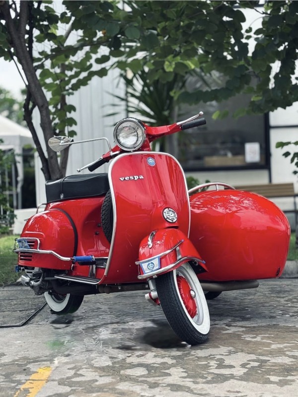 Vespa Sidecar VBB 1961 : Restauration Intégrale & Carte Grise Collection – À Deux Pas de Lille