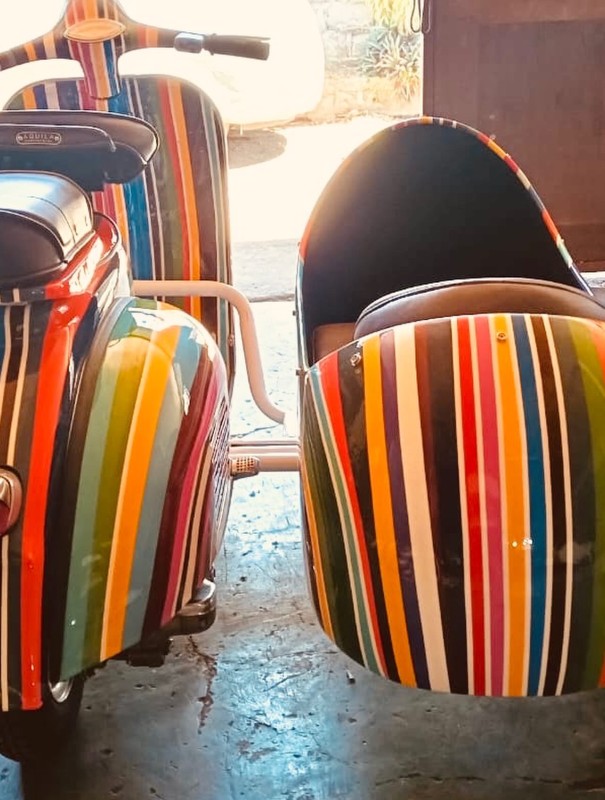 Vespa Custom : Quand l’Art Rencontre la Légende Italienne

Une Vespa Unique Qui Fait Tourner Toutes les Têtes, restauration complète, carte grise collection,Paris 
