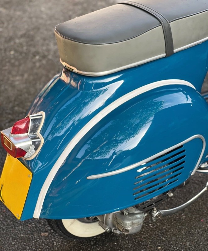 vespa VNB 1963, restaurée complètement, certifiée collection, carte grise de collection, proche Paris