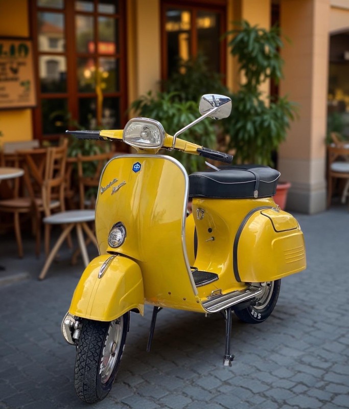 vespa sprint 1969 , restauration complète, carte grise collection, proche de Grenoble 