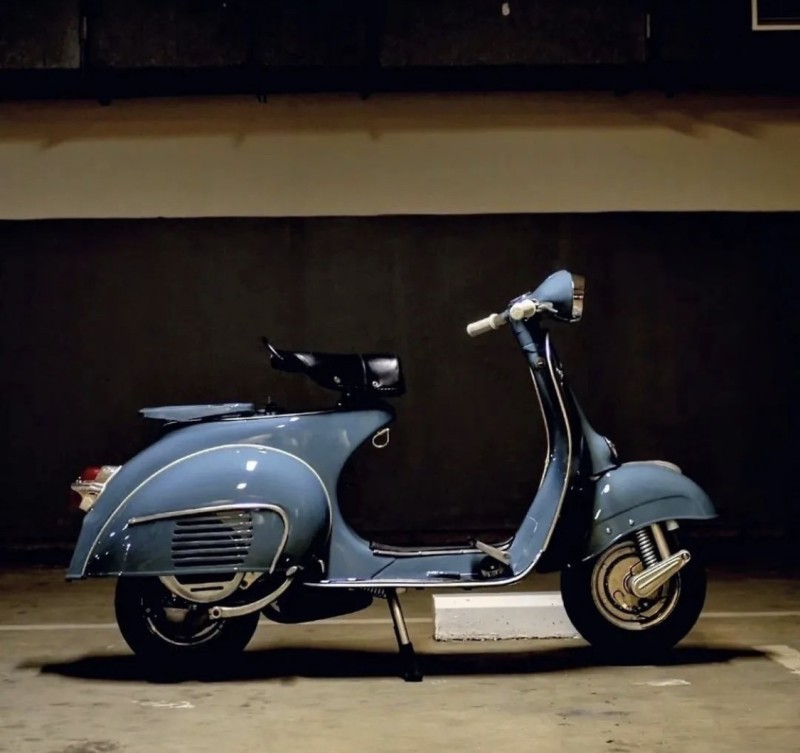 Vespa VNB 1965 , restauration personnalisée, carte grise française collection, proche de Bordeaux 