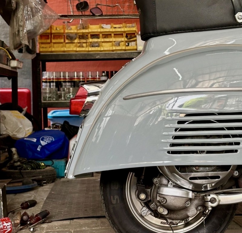 vespa sprint 1970, restauration complète, moteur d’origine. carte grise française de collection, proche de Rennes 