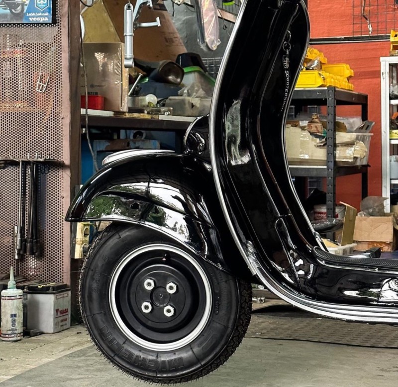 Vespa VBB 150cc
entièrement restaurée . carte grise française collection. proche de Lille 