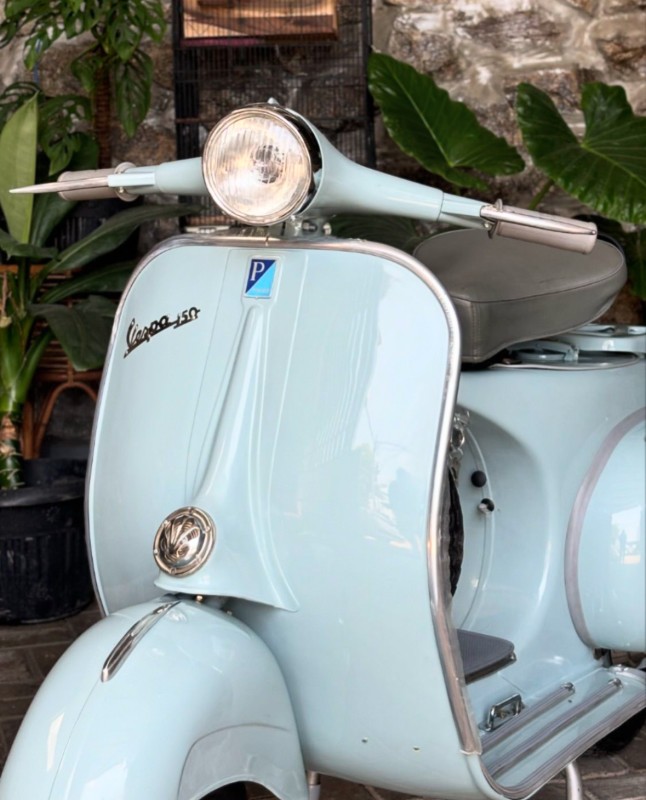vespa VBB année 66 - entièrement restaurée à neuf . carte grise collection. proche de Rouen 
