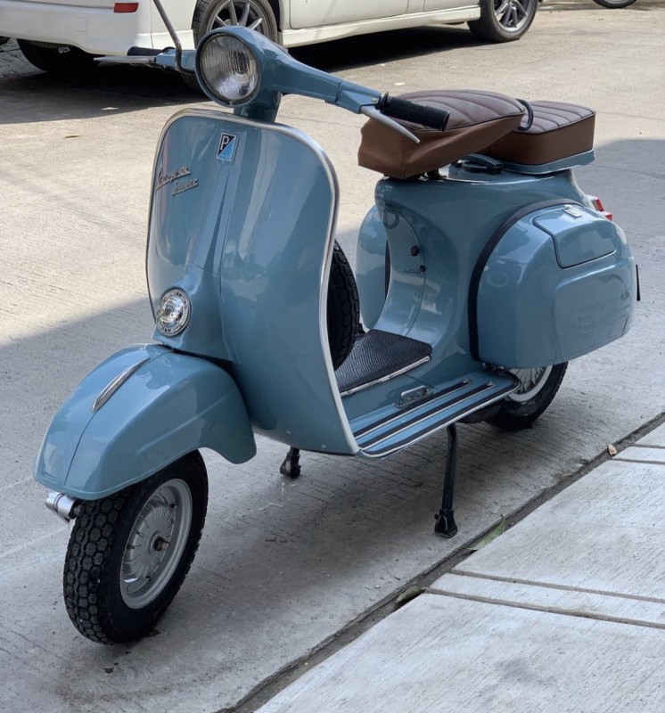 vente de vespa type sprint, entièrement restauré, carte grise française collection, proche de Monaco 