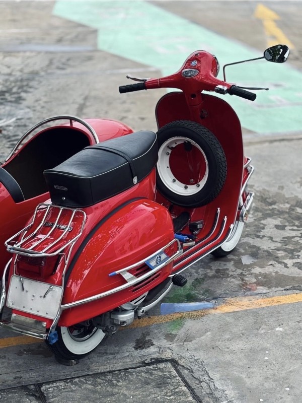Vespa Sidecar VBB 1961 : Restauration Intégrale & Carte Grise Collection – À Deux Pas de Lille