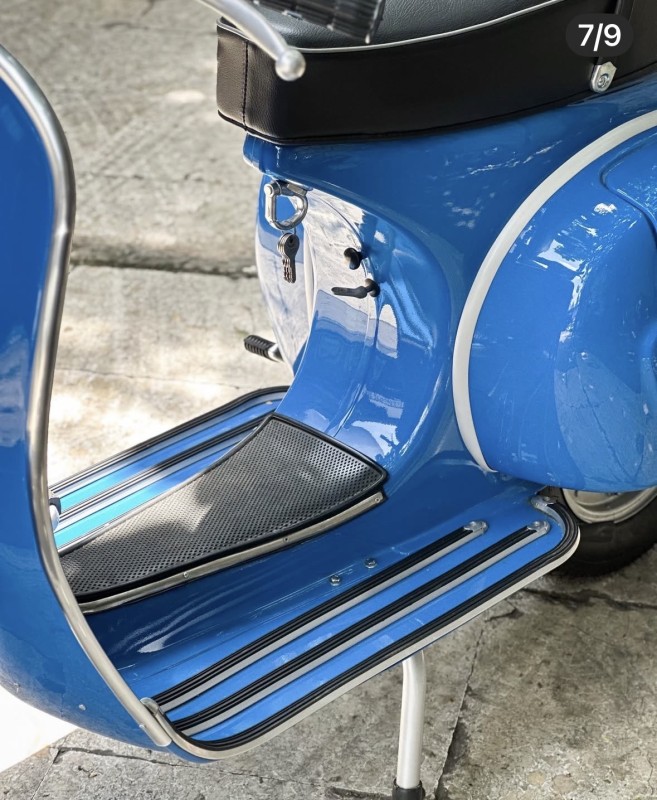 Vespa Sprint 150 cc 1974 : une icône restaurée dans notre atelier, carte grise collection, proche Lyon 