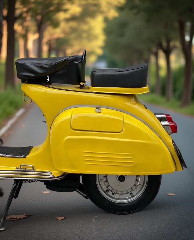 vespa super 1968 , restauration complète, proche de Nice . certificat d’authenticité. carte grise collection 