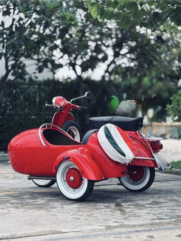 Vespa Sidecar VBB 1961 : Restauration Intégrale & Carte Grise Collection – À Deux Pas de Lille