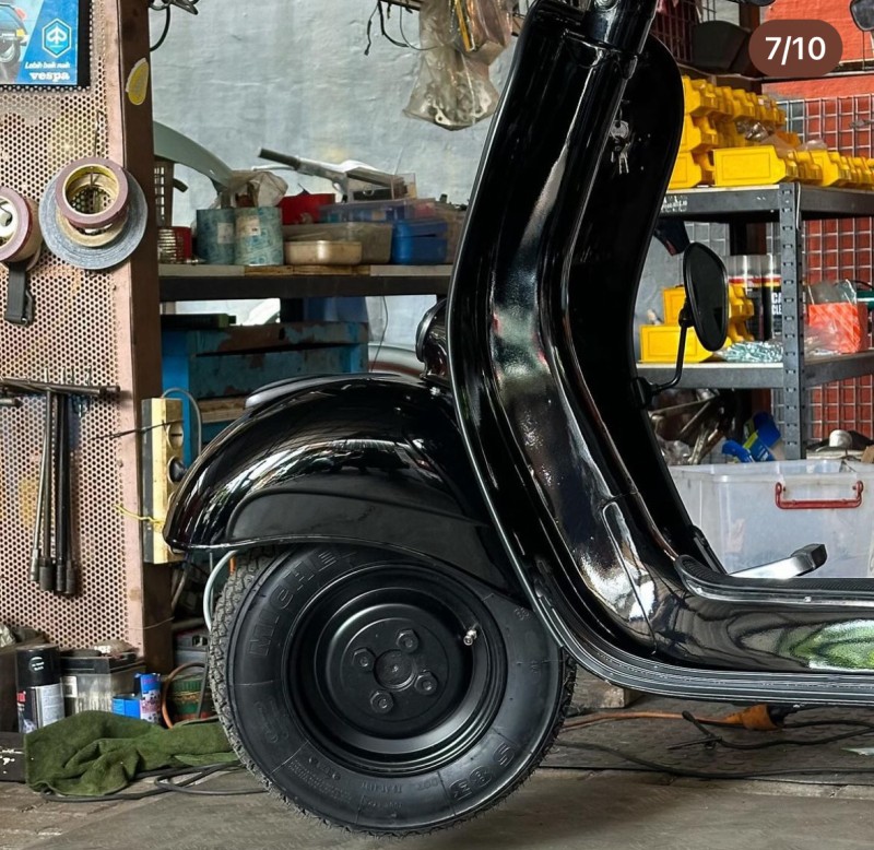 vespa VBB 1964-livraison Paris - entièrement restaurée - carte grise française collection 