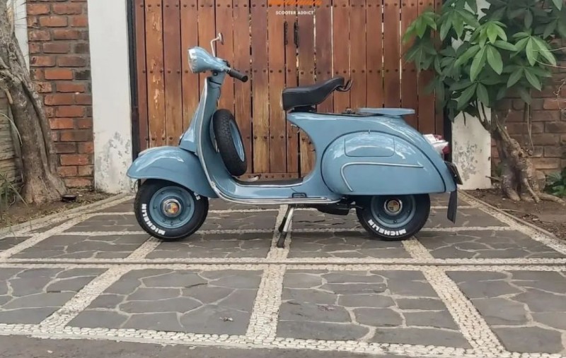Vespa VBB 1965 ,entièrement restaurée , carte grise française collection, proche de Monaco 