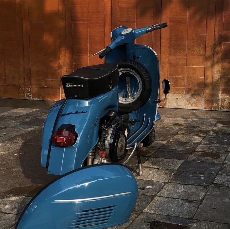 vente de vespa sprint 150 .1966 . carte grise française collection 