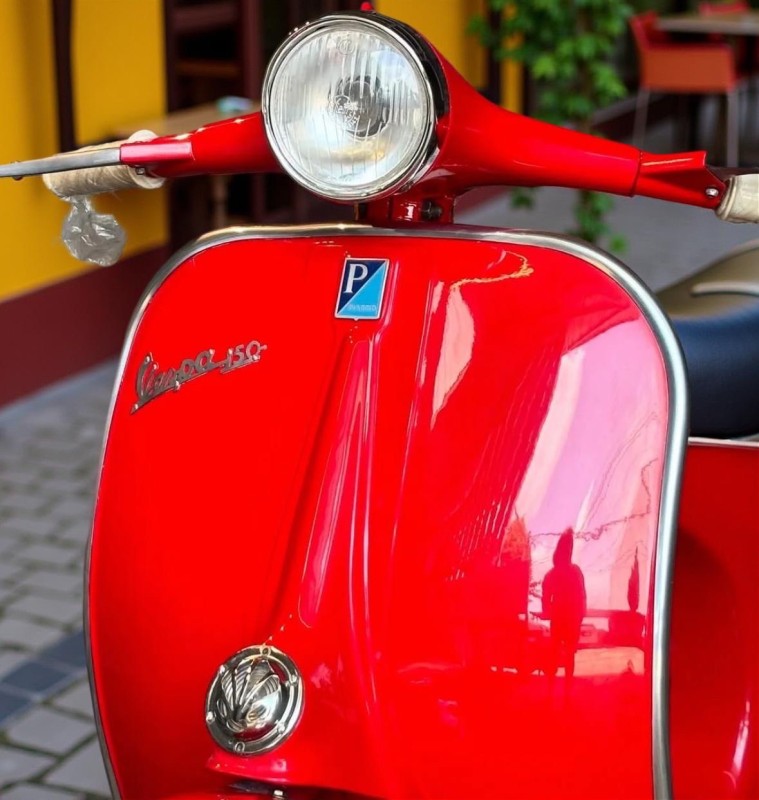 Prenez la route avec style – en Vespa vintage ! Vespa VBB ,restauration complète, carte grise collection proche de St Tropez