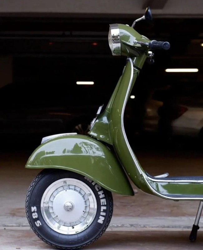 vespa type sprint entièrement restauré. Proche de paris 