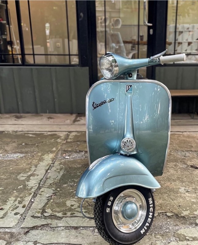 vespa VBB1 1962 , restauration complète, carte grise collection, proche de paris. 