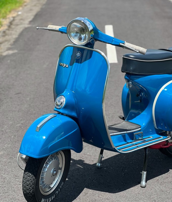 vespa sprint 150cc , 1971, restauration complète, carte grise collection, proche de Genève 