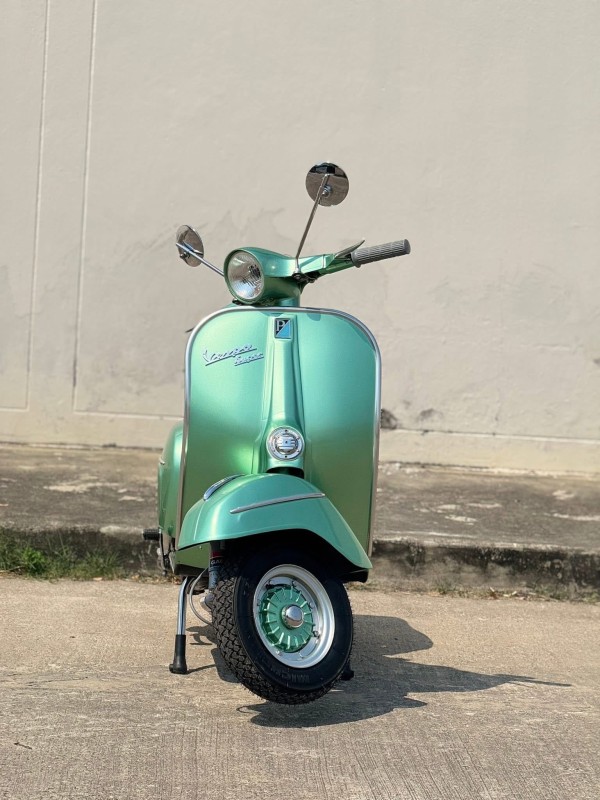 Vespa Super 1966 Vert Métallisé , carte grise de collection, Lilles (Restauration @lavespazienne)
