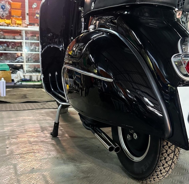 Vespa VBB 150cc
entièrement restaurée . carte grise française collection. proche de Lille 