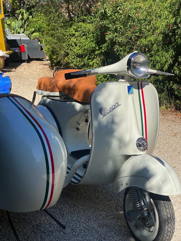 vespa Sidecar entièrement restauré et personnalisé, type VNB , carte grise collection, proche de Paris 