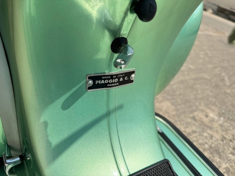 Vespa Super 1966 Vert Métallisé , carte grise de collection, Lilles (Restauration @lavespazienne)