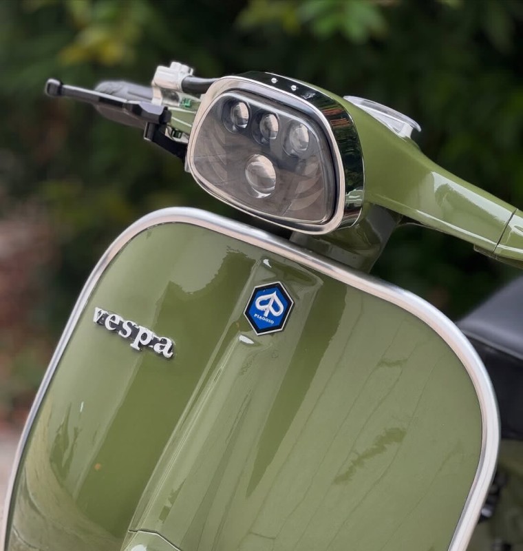 ???? Vespa Sprint 150 personnalisée – restauration complète, carte grise collection, luberon , Provence 