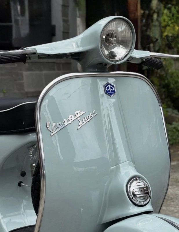 Vespa Super 1972 restaurée – Restauration complète & carte grise collection Orléans 