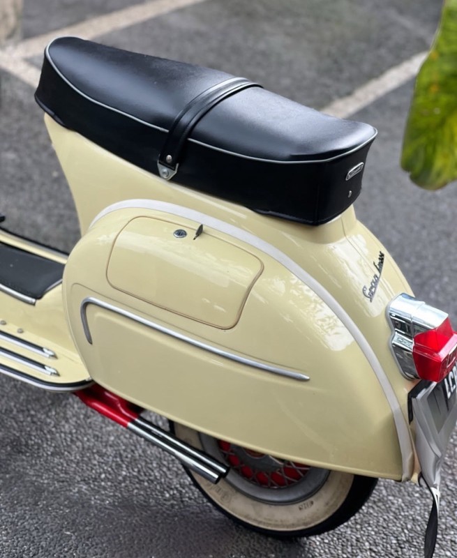 ✨ Vespa GL 1964, entièrement restaurée, certifiée d origine, carte grise collection, proche de Reims 