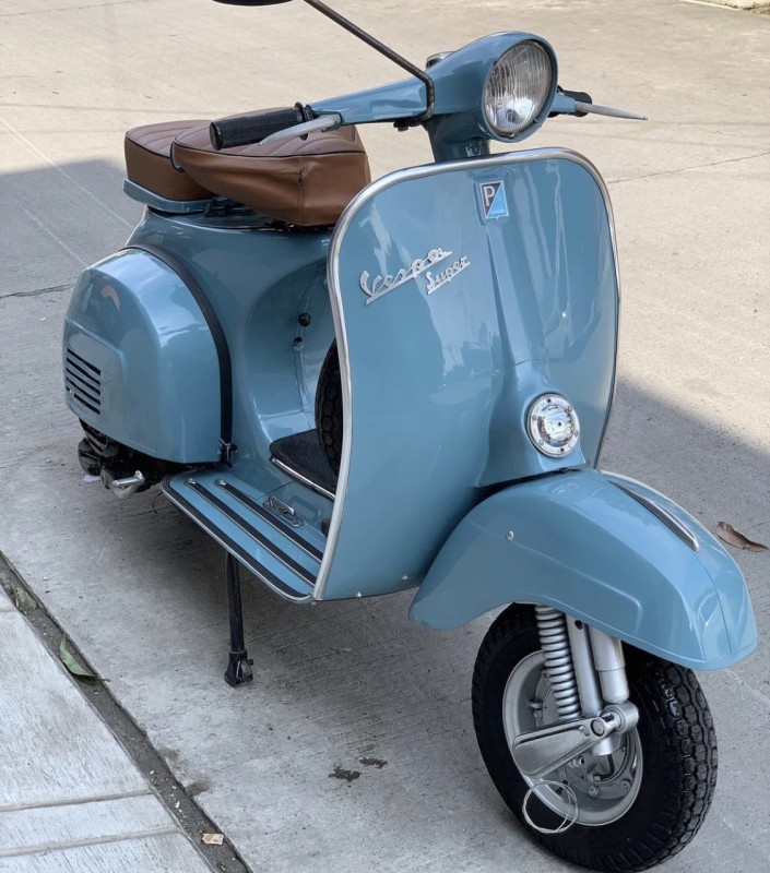vente de vespa type sprint, entièrement restauré, carte grise française collection, proche de Monaco 