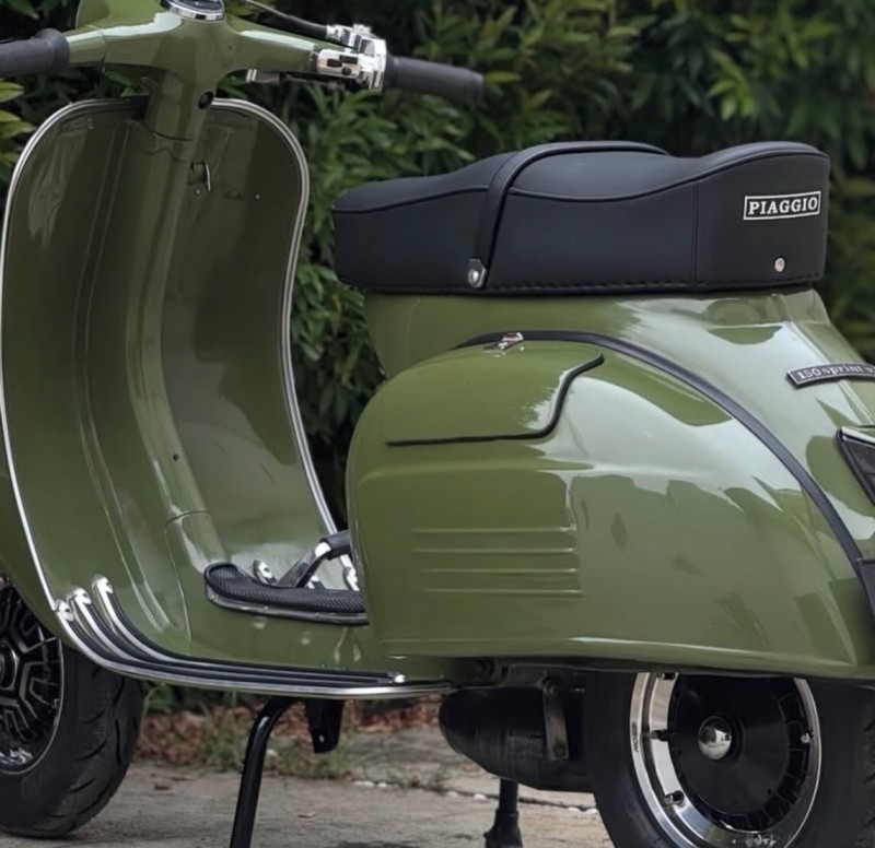 ???? Vespa Sprint 150 personnalisée – restauration complète, carte grise collection, luberon , Provence 