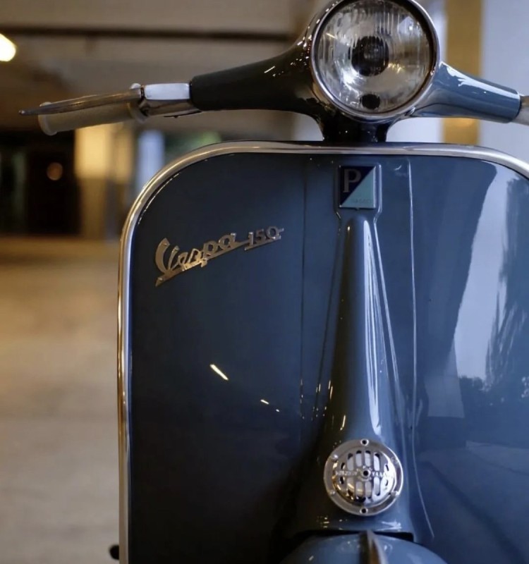 Vespa VNB 1965 , restauration personnalisée, carte grise française collection, proche de Bordeaux 