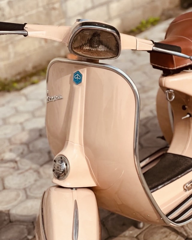 vespa sprint 1970 entièrement restaurée, proche de Bordeaux, carte grise française de collection, commande personnalisée 