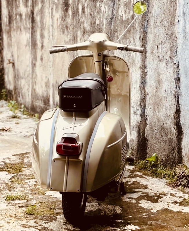 vespa sprint véloce, 1971 , restauration complète, carte grise collection, proche de Strasbourg.