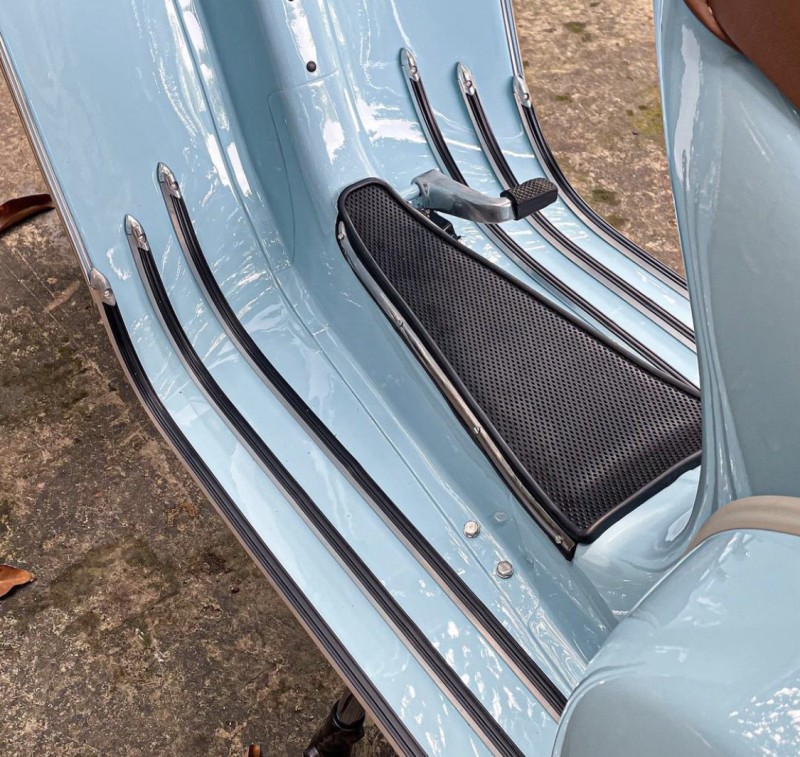 vente de vespa super 150 1966 entièrement restauré proche de st Rémy de Provence 