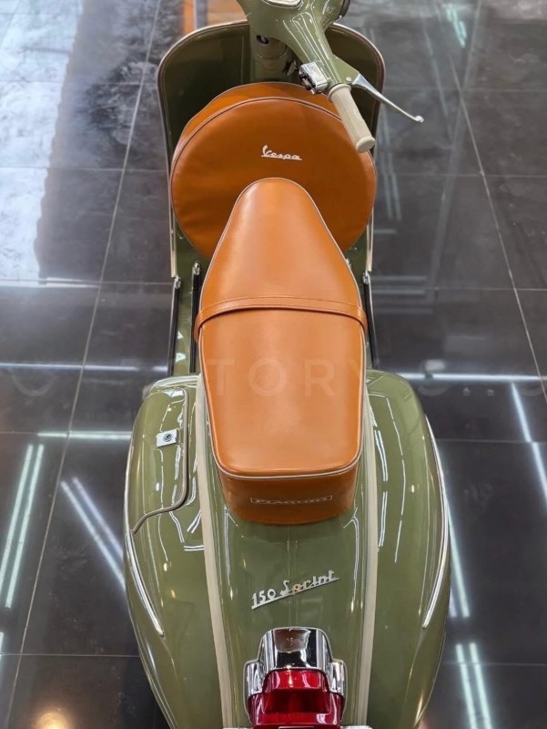 Vespa Sprint S 1968 : Quand le Véritable Luxe Prend la Route vers Monaco, carte grise collection, restauration complète 