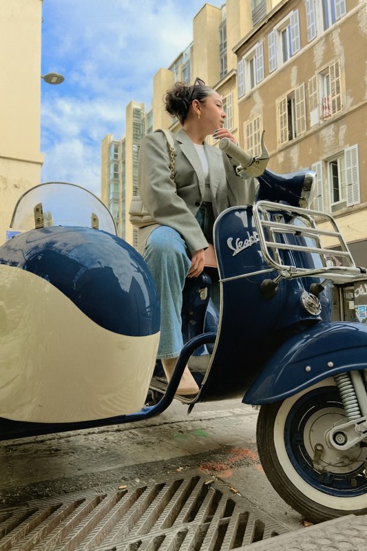 nouveaux Sidecars Vespas proche de Paris , certificat d origine piaggio , carte grise collection 