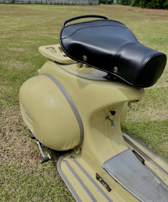 Vespa VBB 1962 Jaune Pâle : une restauration d’exception, carte grise de collection, proche Bordeaux 