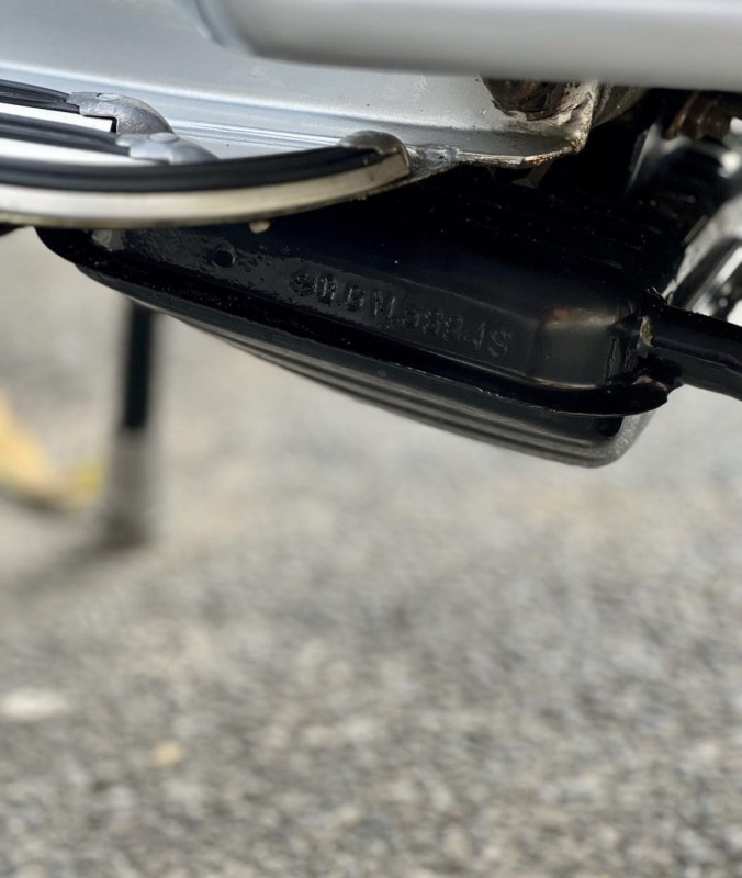 Vespa sprint 1974 , silver , carte grise française collection, à vendre proche de Monaco 