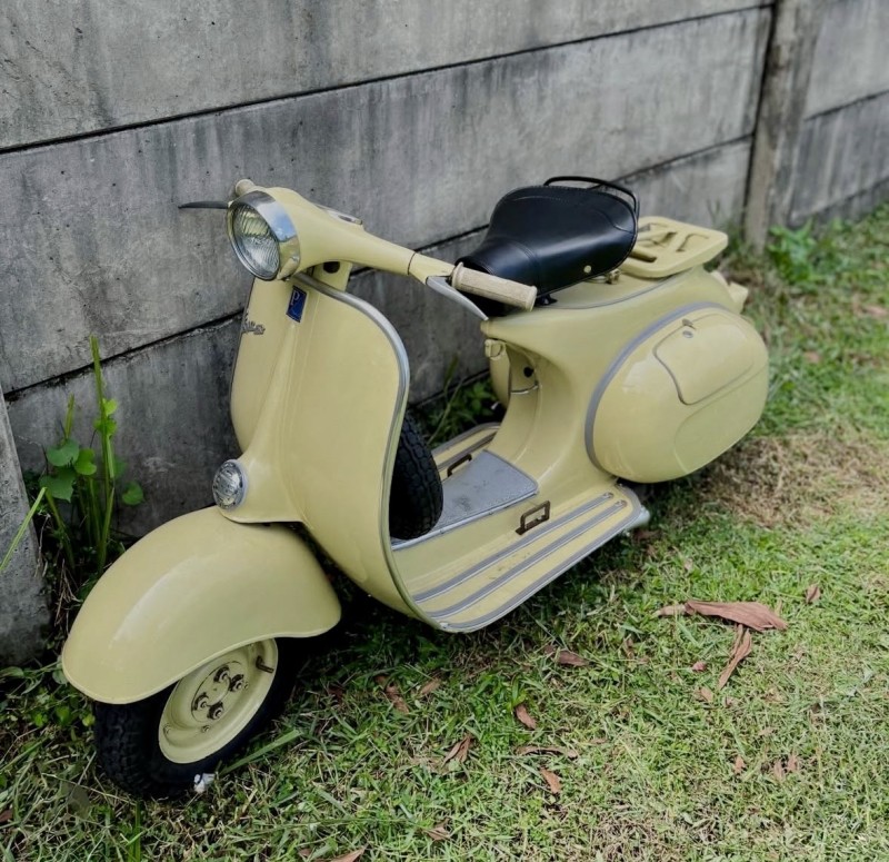 Vespa VBB 1962 Jaune Pâle : une restauration d’exception, carte grise de collection, proche Bordeaux 
