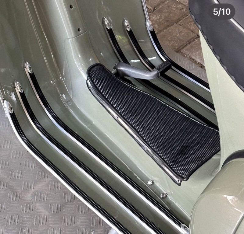 vespa sprint 150cc , carte grise de collection, restauration complète personnalisée, Paris 