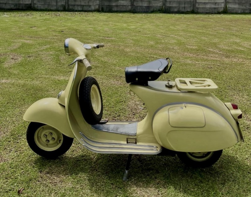 Vespa VBB 1962 Jaune Pâle : une restauration d’exception, carte grise de collection, proche Bordeaux 