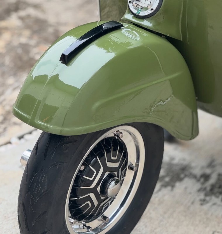 ???? Vespa Sprint 150 personnalisée – restauration complète, carte grise collection, luberon , Provence 