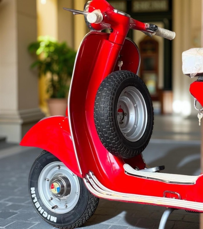 Prenez la route avec style – en Vespa vintage ! Vespa VBB ,restauration complète, carte grise collection proche de St Tropez